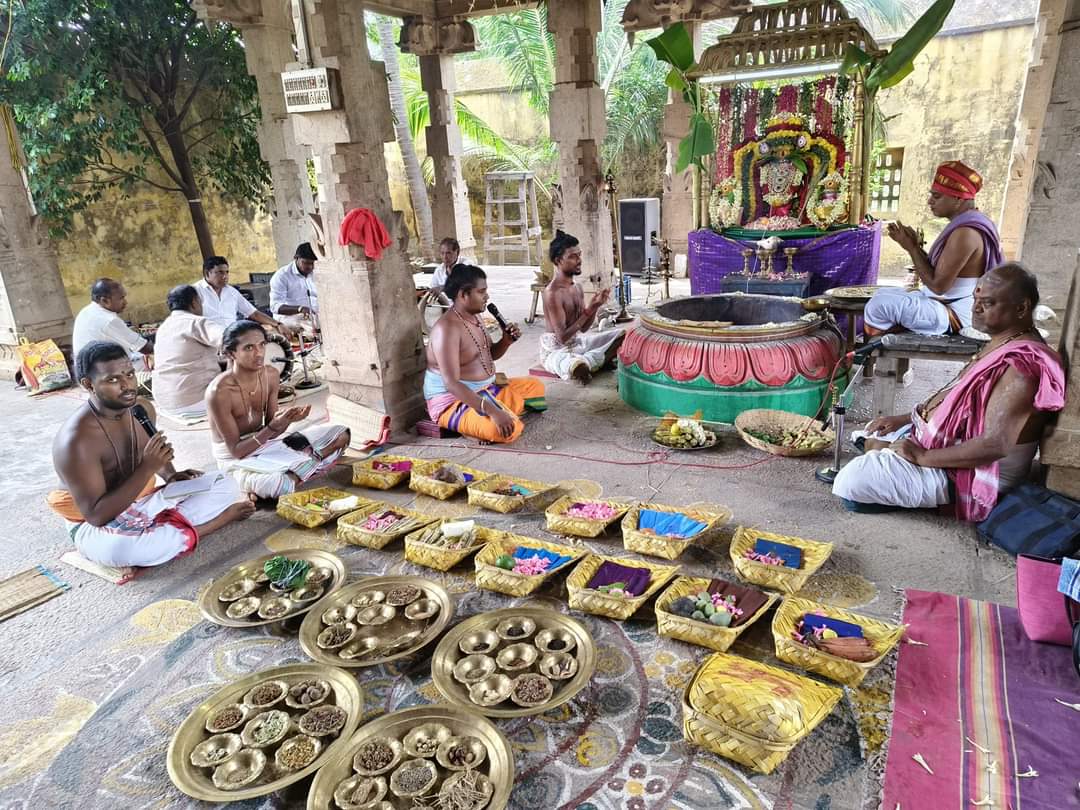 கோவில் திருமாளம் மாகாளநாதர் கோவிலில் காளி பூஜை 