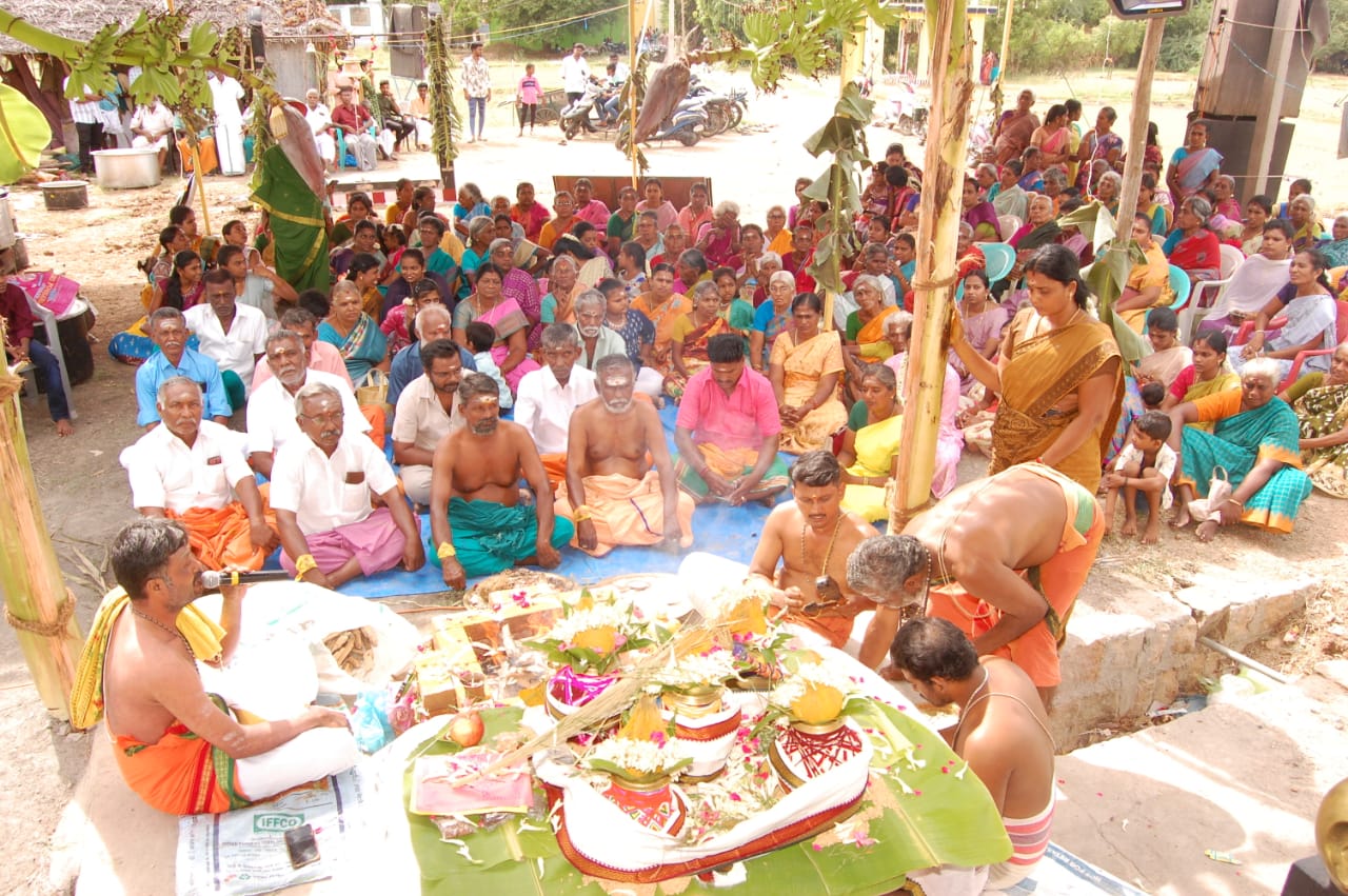 மேலச்சின்னணம்பட்டி கிராமத்தில்  முத்துக்கருப்பணசாமி திருக்கோவில் 48வது நாள் மண்டல பூஜை