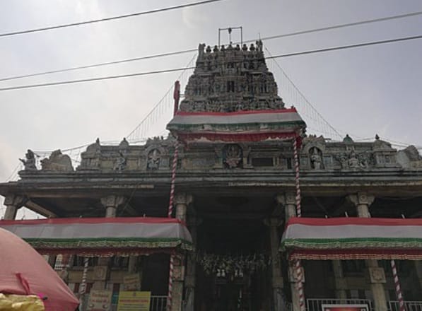 எங்கள் குலதெய்வம் திருவேற்காடு கருமாரியம்மன் சிறப்புகள்