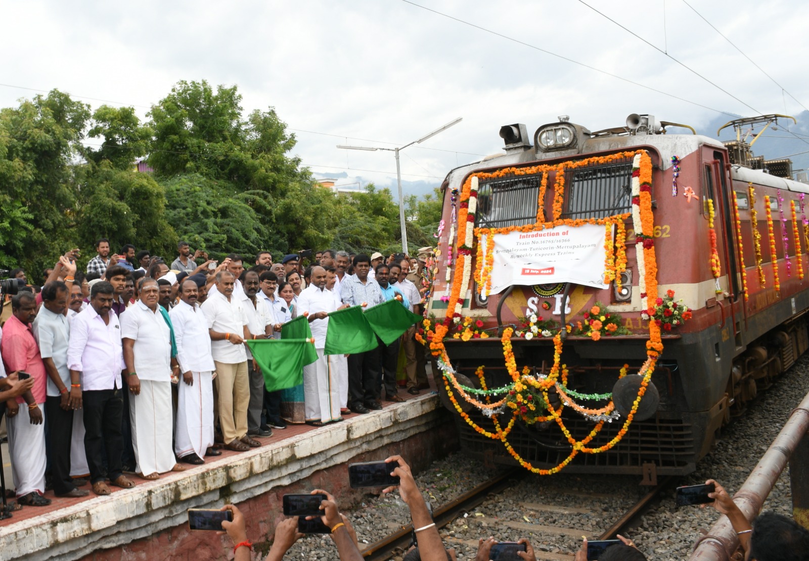 மேட்டுப்பாளையம் –- தூத்துக்குடி  ரயில் சேவை துவங்கியது