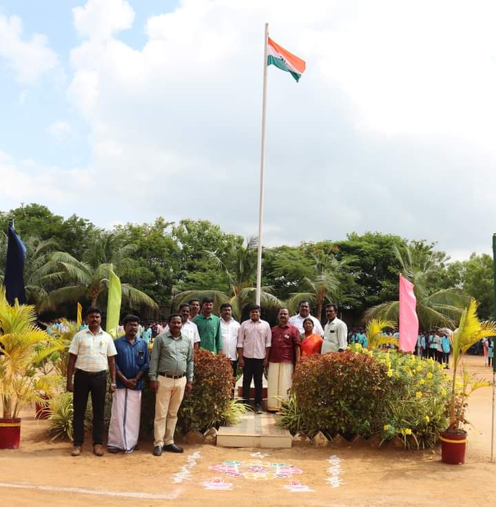 ஆலங்குடி ஜெ  குரூப்ஸ் கல்வி நிறுவனங்களில் சுதந்திர தினவிழா 