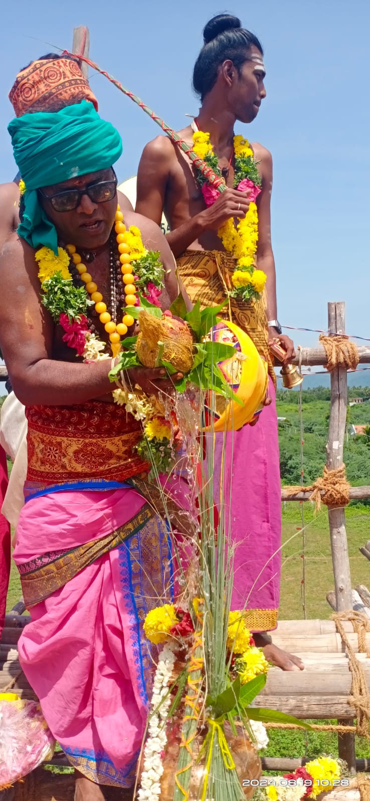 15பி. மேட்டுப்பட்டி கிராமத்தில் இடைக்காடர் திருக்கோவில் கும்பாபிஷேக விழா 