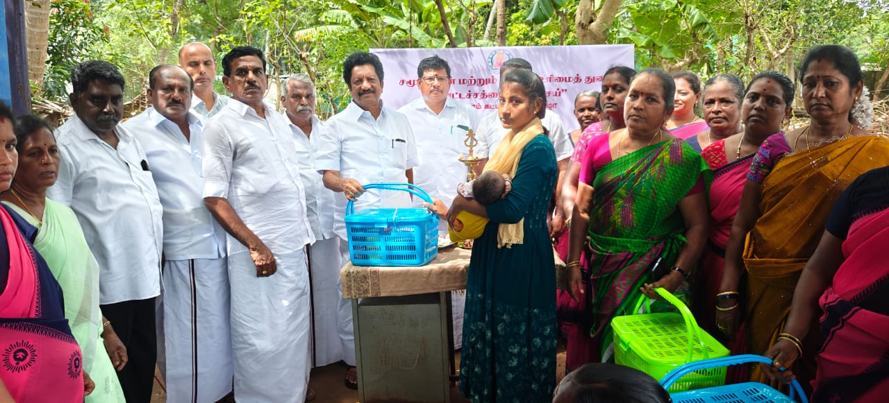 பேராவூரணி தொகுதியில் பாலூட்டும் தாய்மார்களுக்கு ஊட்டச்சத்து பெட்டகம் வழங்கல்