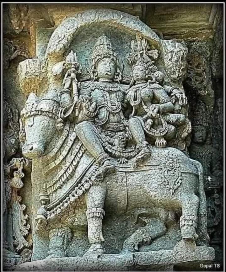 லட்சம் வில்வ பலன் தரும் சிவ ஸ்லோகம்!