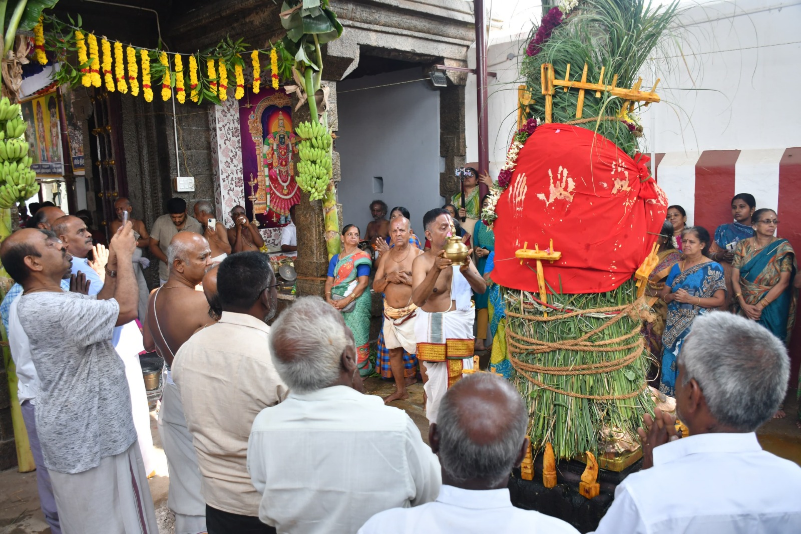 கடையநல்லுார் நீலமணி நாதசுவாமி   கோவில் பிரம்மோற்ஸவம்   துவக்கம்