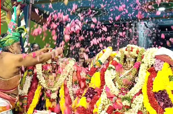 ஸ்ரீ அபிராமி உடனுறை அமிர்தகடேஸ்வரர் கோவிலில் சித்திரைத் திருவிழா