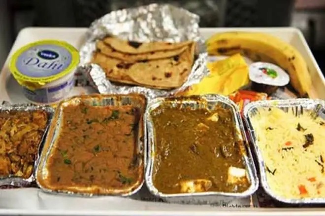 ரயில்களில் உணவு பட்டியல்,   விலை கட்டாயம்