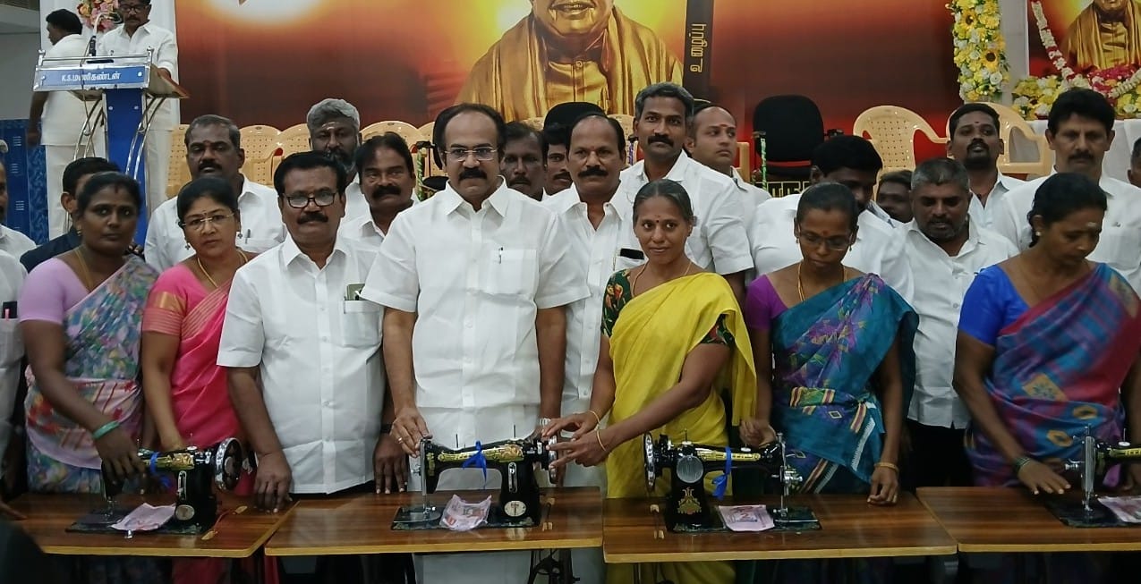 கருணாநிதி பிறந்த நாள் விழாவில் நலத்திட்ட உதவிகள் 