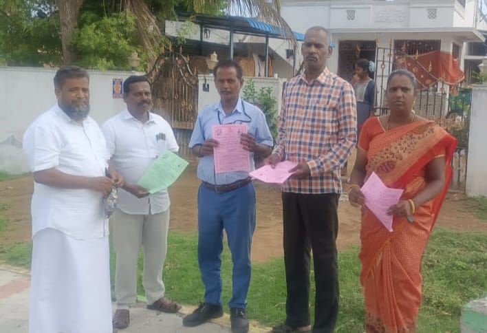 கூழமந்தலில் மாணவர் சேர்க்கை விழிப்புணர்வு துண்டு பிரசுரம் விநியோகம்:
