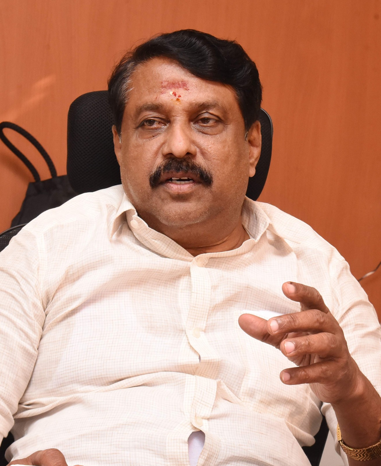 அப்பா மகன் பிரச்னை  தானாகவே சரியாகும்  பா.ம.க. பற்றி நயினார் நாகேந்திரன் கருத்து