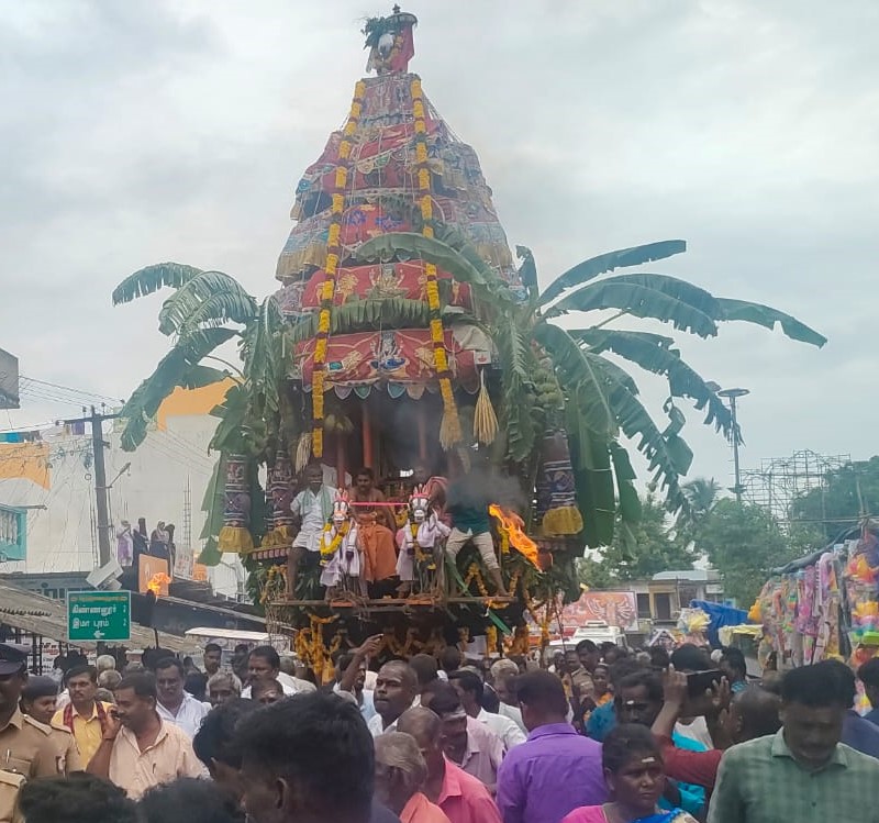 பெரியகொழப்பலூர் கிராம்தில் பனை அம்மன் கோயில் தேரோட்ட திருவிழா