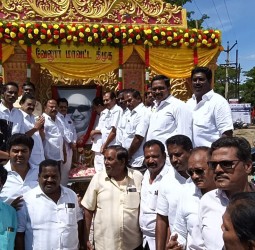 வேலூர் மாவட்ட திமுக அலுவலகத்தில் கலைஞரின் 7ம் ஆண்டு நினைவுநாள் அனுஷ்டிப்பு!