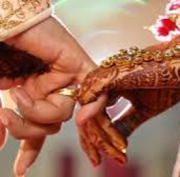 குடும்பத்தினர் சம்மதிக்காத காதல் திருமணங்களுக்கு தடை விதித்த பஞ்சாப் கிராமம்!