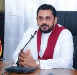 இலங்கை முன்னாள் அமைச்சர்  ஊழல் குற்றச்சாட்டில் கைது