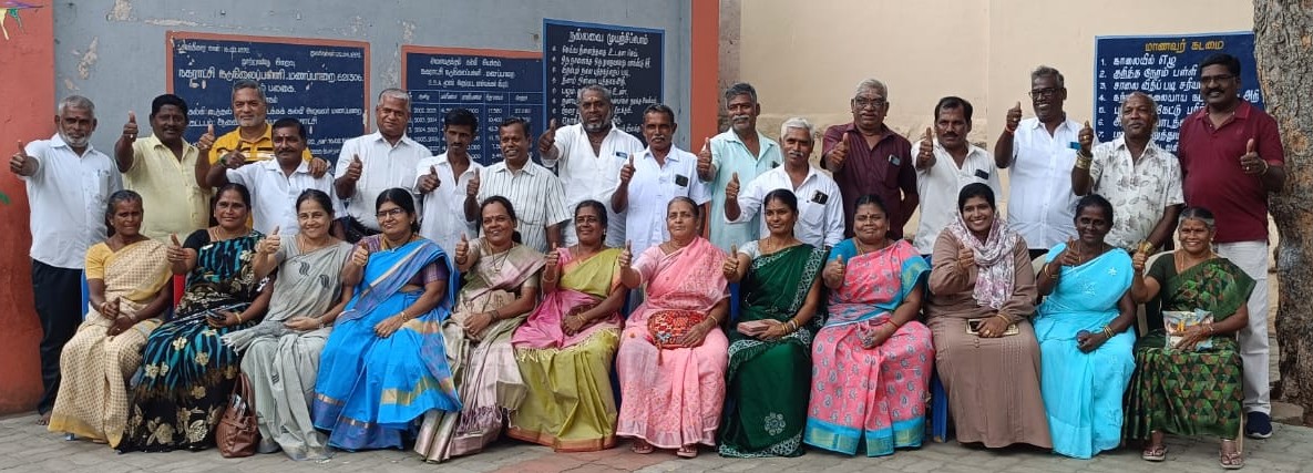 முன்னாள் மாணவர்கள் 41 ஆண்டுகளுக்குப் பிறகு சந்திப்பு