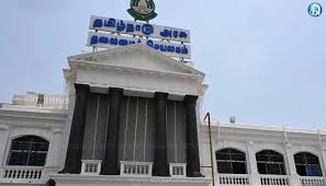 11 ஐஏஎஸ் அதிகாரிகள் பணியிட மாற்றம்: தமிழக அரசு உத்தரவு