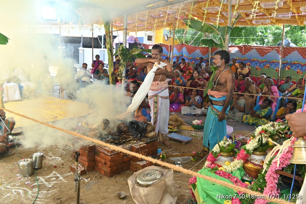 சோழன் மாளிகை கைலாச நாதர் கோவிலில் நேற்று பஞ்ச அஸ்திர ஹோமம்