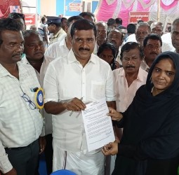 எட்டயபுரத்தில் நடந்த உங்களுடன் ஸ்டாலின் திட்ட சிறப்பு முகாம்