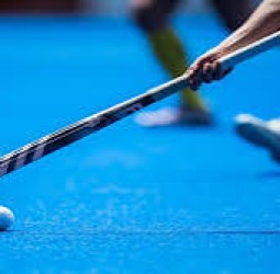 சச்சிதானந்த ஜோதி நிகேதன் பன்னாட்டுப் பள்ளியில் சிபிஎஸ்இ பள்ளி மாணவர்களுக்கான ஹாக்கி போட்டி பள்ளிச் செயலர் கவிதாசன் தொடங்கி வைத்தார்