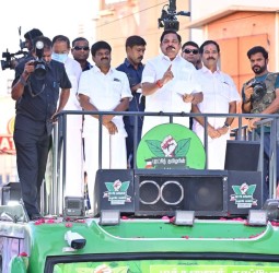 மணப்பாறையில் அதிமுக பொதுச் செயலாளர் பழனிச்சாமி பிரசாரம்