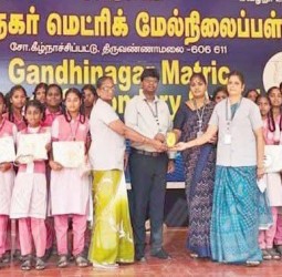 அருணகிரிநாதர் விழா குழு சார்பாக மாணவ, மாணவிகளுக்கு போட்டி