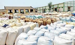 ஒழுங்குமுறை விற்பனை கூடங்களில்  பழைய முறையிலேயே பணம் பட்டுவாடா தொடர வேண்டும்