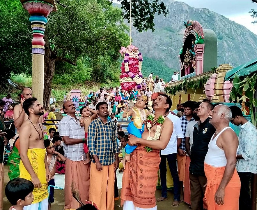 அங்கலக்குறிச்சி கோபால்சாமி மலையில் நடந்த கிருஷ்ணஜெயந்தி நிகழ்ச்சி