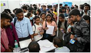 முதல் முறை வேலைக்கு செல்வோருக்கு ரூ.15,000 வரை ஊக்கத் தொகை - மத்திய தொழிலாளர் ஆணையர் விளக்கம்