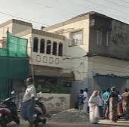 பள்ளி தாளாளர், மனைவி, மகளை கட்டிப்போட்டு 40 சவரன் நகை, ரூ. 7 லட்சம் கொள்ளை