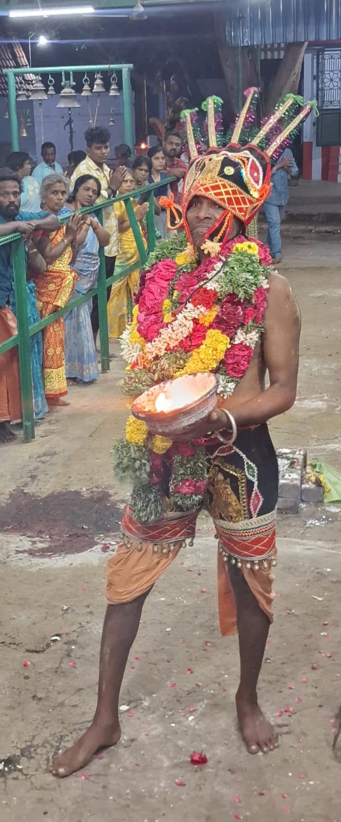 ஆடி கடைசி வெள்ளி மயான திரளை பூஜை