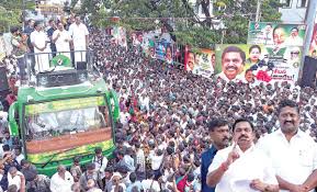 அதிமுக ஆட்சி அமைந்ததும் வீட்டுமனை உள்ள ஏழைகளுக்கு கான்கிரீட் வீடு: இபிஎஸ் உறுதி