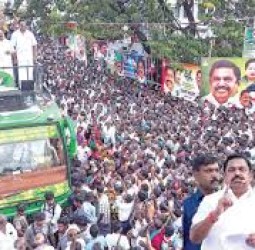 அதிமுக ஆட்சி அமைந்ததும் வீட்டுமனை உள்ள ஏழைகளுக்கு கான்கிரீட் வீடு: இபிஎஸ் உறுதி