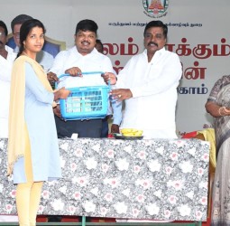 மயிலாடுதுறை மாவட்டம் மேலையூரில் நேற்று நடந்த நலம் காக்கும் ஸ்டாலின் திட்ட மருத்துவ முகாம்