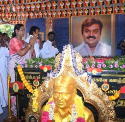 சென்னையில் கேப்டன் ஆலயத்தில் நடந்த சிறப்பு பூஜை