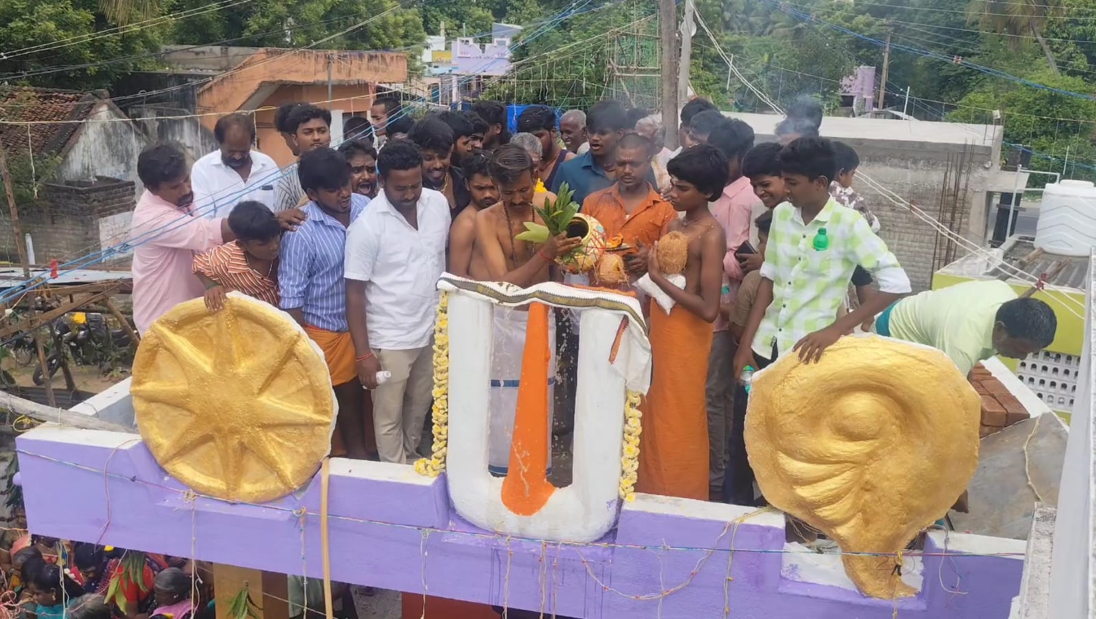 வளர்புரம் அருள்மிகு ஸ்ரீ கோகுல கிருஷ்ணர் கோயில் மகா கும்பாபிஷேகம்: