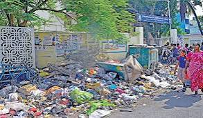 சென்னையில் தூய்மைப் பணியாளர்கள் 7-வது நாளாக போராட்டம்: ராயபுரம், திரு.வி.க. நகரில் குப்பை தேக்கம்