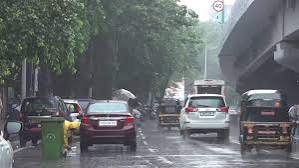 மும்பையில் குறைந்தது மழையின் தீவிரம் - இயல்பு வாழ்க்கையை நோக்கி நகரும் மக்கள்
