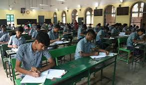 பிளஸ் 1 பொதுத் தேர்வு ரத்து - அரியருடன் பிளஸ் 2 பயிலும் 20,000 மாணவர்களின் நிலை என்ன?