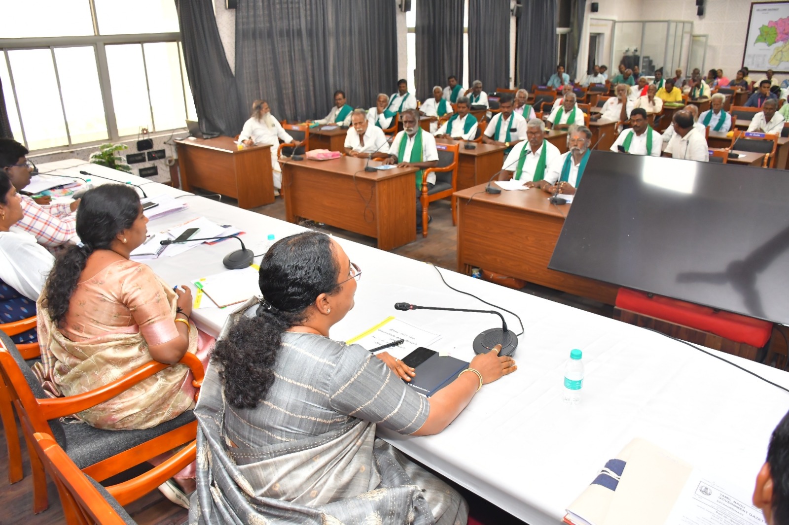 வேலூர் மாவட்ட ஆட்சியர் அலுவலகத்தில் விவசாயிகள் குறைதீர்வு கூட்டம்