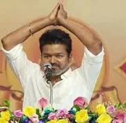 த.வெ.க. மாநாட்டு திடலுக்கு வருகை தந்த விஜய்