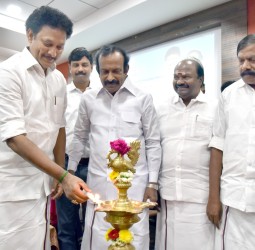 இடைநிலை ஆசிரியர்களுக்கான புகுநிலைப் பயிற்சி முகாம்