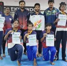 கேலோ கிக் பாக்ஸிங் போட்டி: மதுரை மாணவிகள் சாதனை