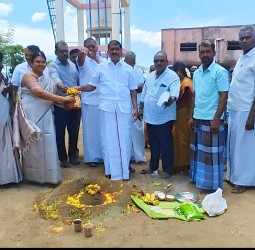 ரூ.34.60- லட்சம் மதிப்பீட்டில் இரண்டு வகுப்பறை கட்டிடம்