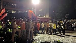 மகாராஷ்டிராவில் அடுக்குமாடி குடியிருப்பு இடிந்து விபத்து: பலி எண்ணிக்கை 15 ஆக அதிகரிப்பு