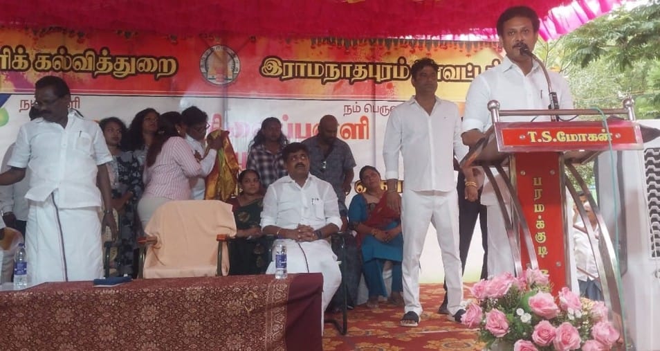 உலையூர் அரசு உயர்நிலைப்பள்ளியில் திருவள்ளுவர் சிலை திறப்பு