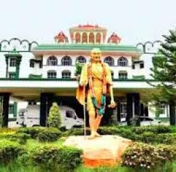 சட்டவிரோத பிளக்ஸ் போர்டுகள், பேனர்களை அகற்ற வேண்டும்; உயர் நீதிமன்ற மதுரை கிளை உத்தரவு