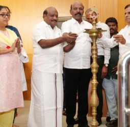 பாலின உளவியல் குறித்த கண்காணிப்பு மற்றும் விழிப்புணர்வு