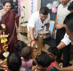 ஆதிமூலம் பிள்ளை பள்ளி வளாகத்தில் ரூ.10 லட்சம் மதிப்பீட்டில் புதிதாக கட்டப்பட்டுள்ள அங்கன்வாடி