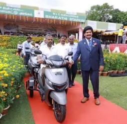 நெய்வேலி என்எல்சி நிறுவனத்தில் நடந்தசுதந்திர தின விழா