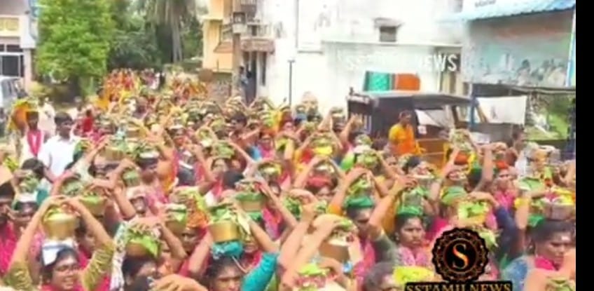 ஆடி கிருத்திகை தினத்தில் பால்குடம்